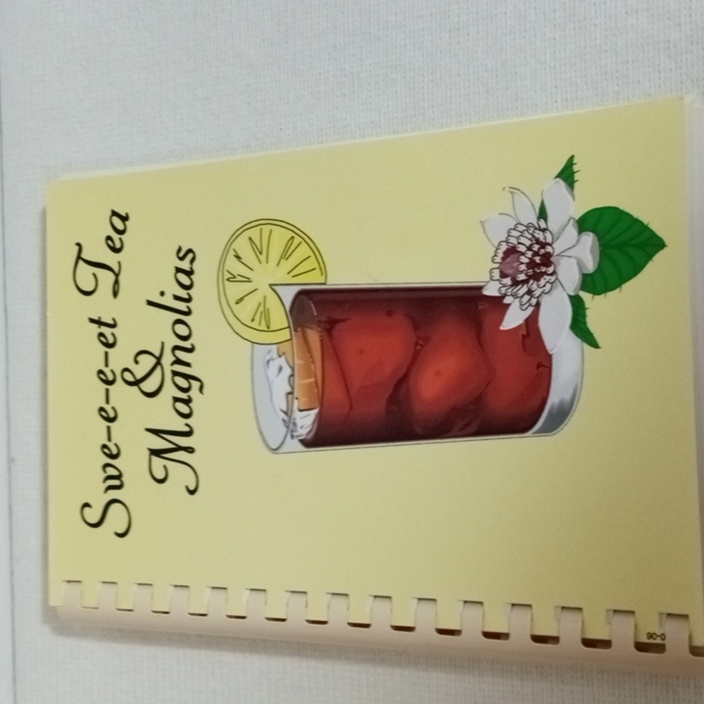 Sweet Tea & Magnolias Cookbook
